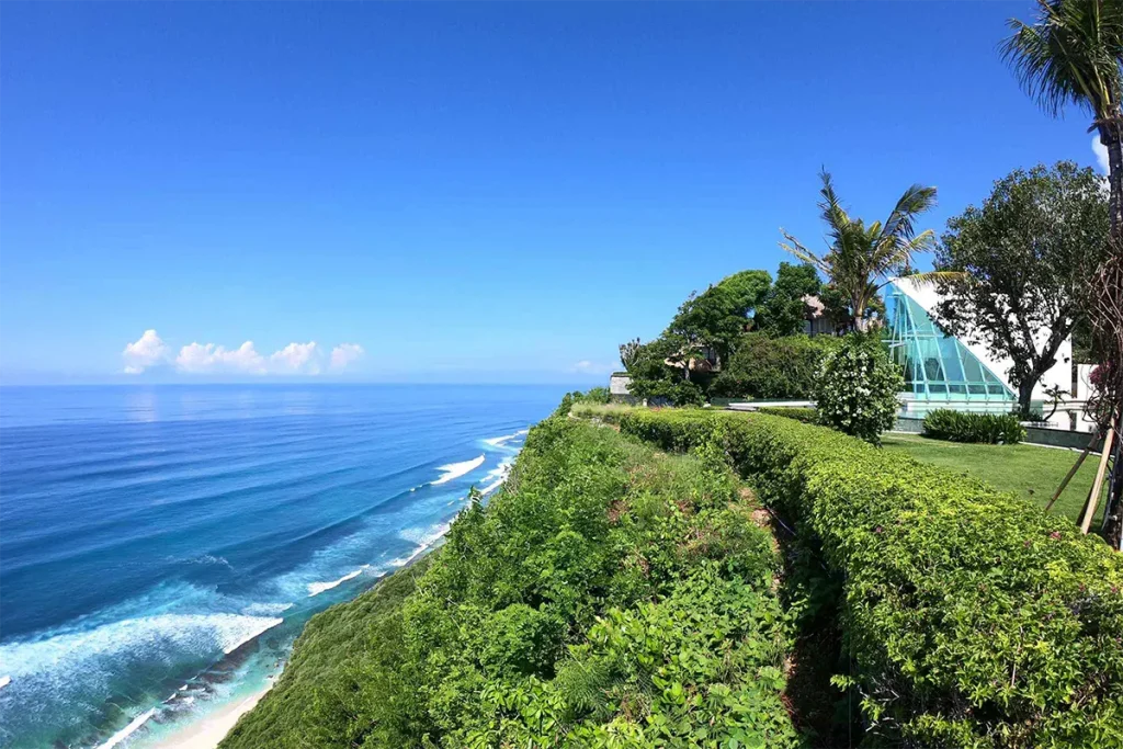 tirtha uluwatu wedding